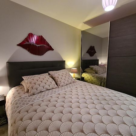 Appartement De Standing Au Centre De Chassieu Ngoại thất bức ảnh